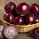 Is it possible to treat health problems with onions?